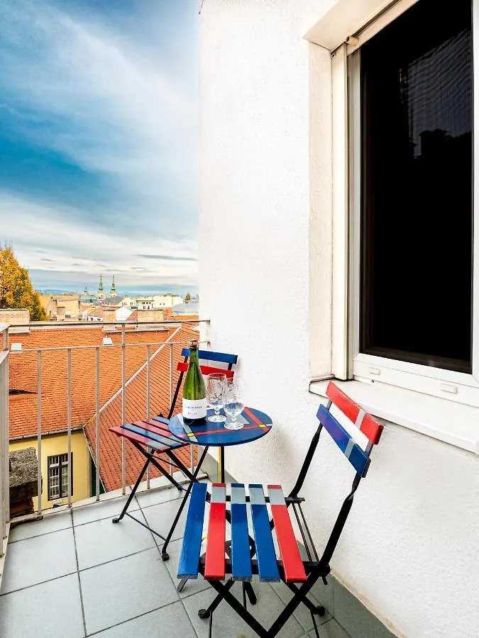 Buda Castle Cosy Apartment Budapest Hungary